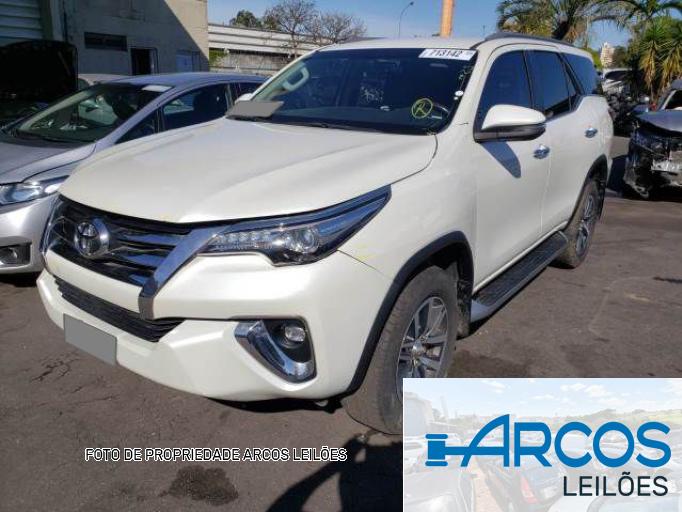 TOYOTA HILUX SW4 20/20