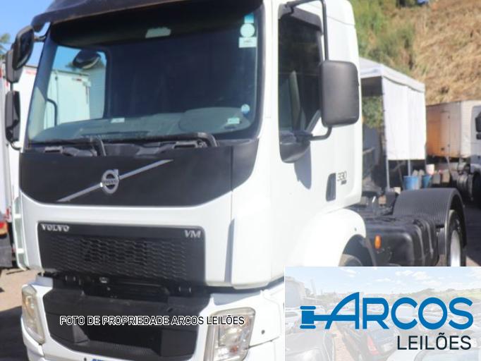 VOLVO VM 330 14/15