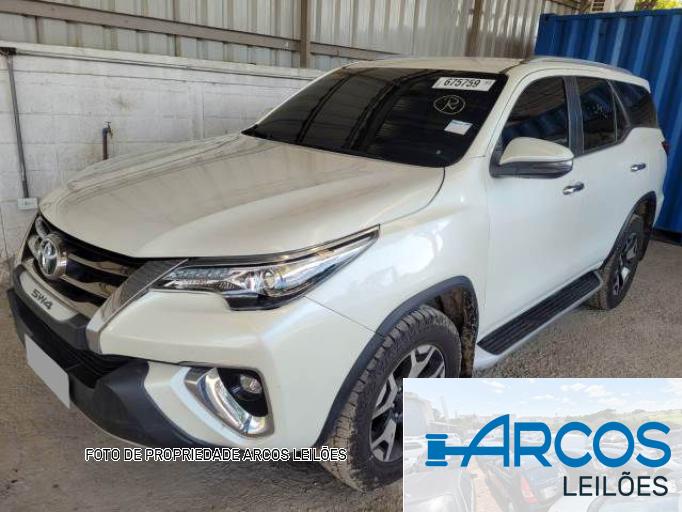 TOYOTA HILUX SW4 19/20
