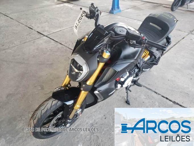 DUCATI DIAVEL 20/20